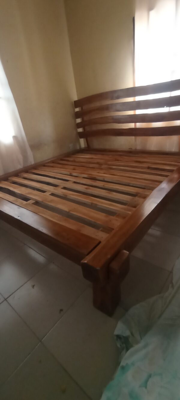 Teak Wood Bed Frame with Curved Slabs Headboard