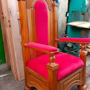 Grand Clergy Chair